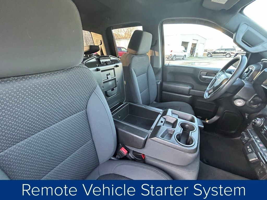 Chevrolet Silverado 1500 Custom Double Cab 4WD 2021