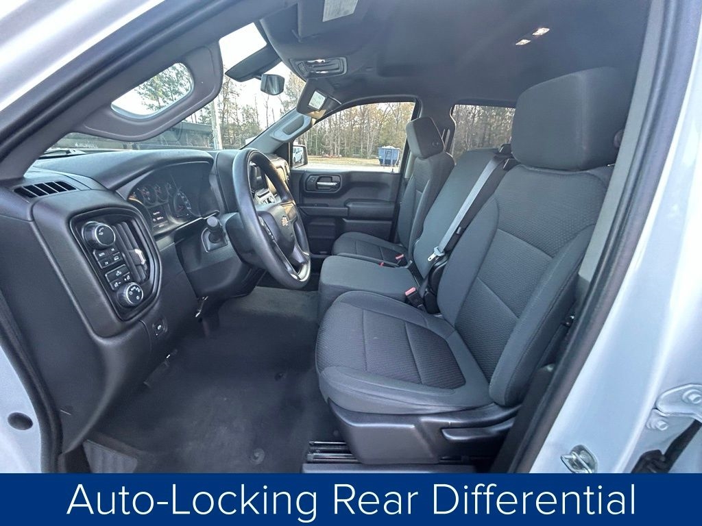 Chevrolet Silverado 1500 Custom Double Cab 4WD 2021