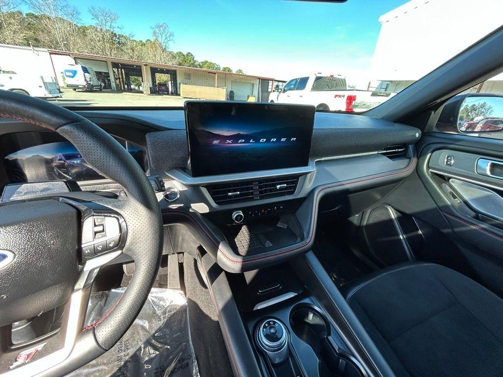 Ford Explorer ST AWD 2025