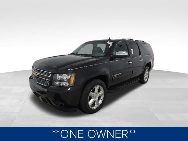 Chevrolet Suburban LT 1500 2WD 2012