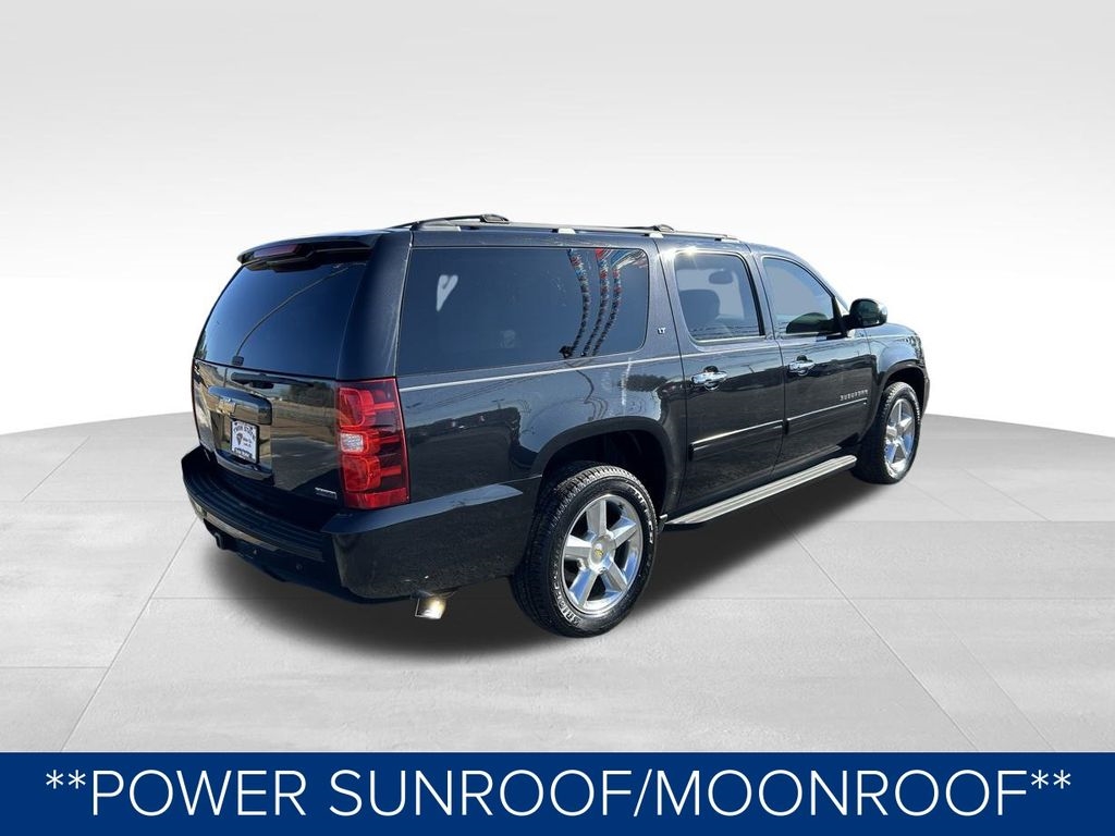 Chevrolet Suburban LT 1500 2WD 2012