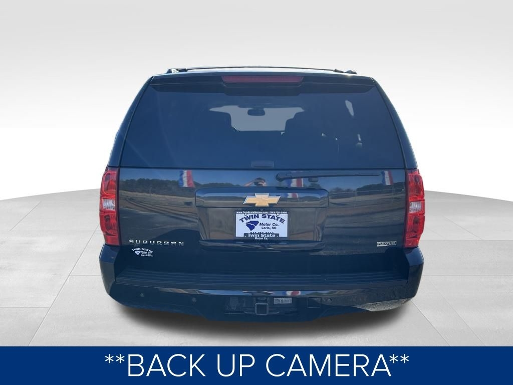 Chevrolet Suburban LT 1500 2WD 2012