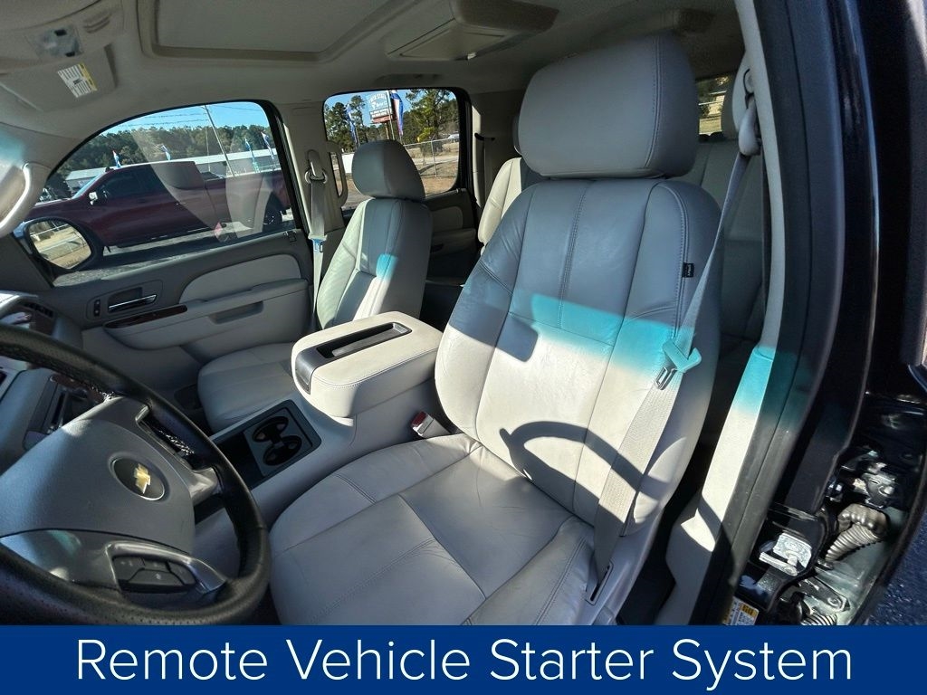 Chevrolet Suburban LT 1500 2WD 2012