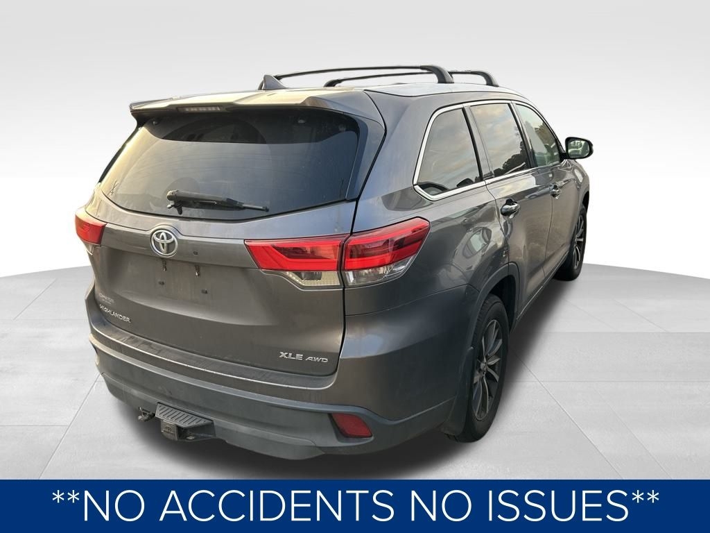 Toyota Highlander XLE AWD V6 2017