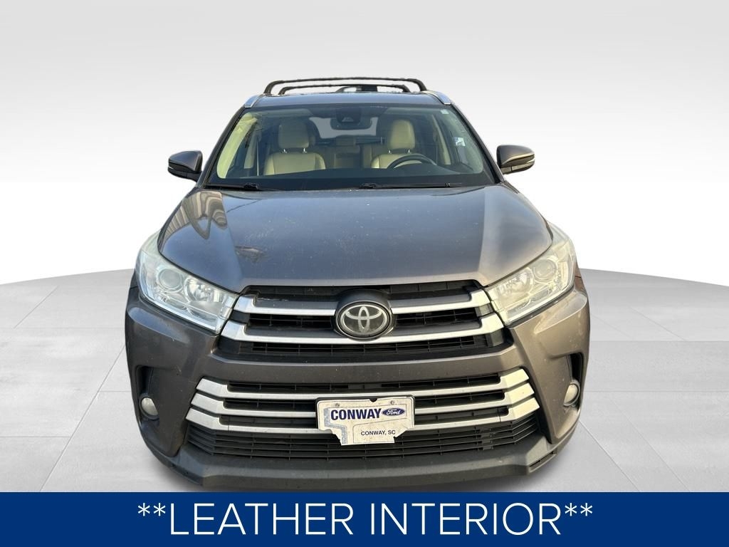 Toyota Highlander XLE AWD V6 2017