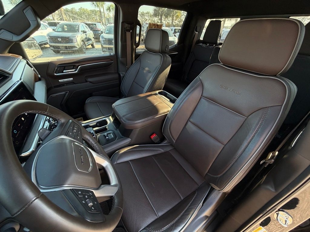 GMC Sierra 1500 Denali Crew Cab Short Box 4WD 2024