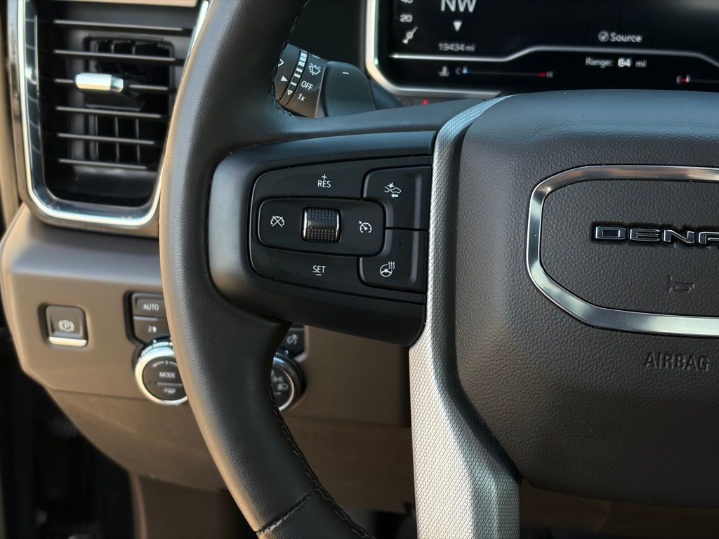 GMC Sierra 1500 Denali Crew Cab Short Box 4WD 2024