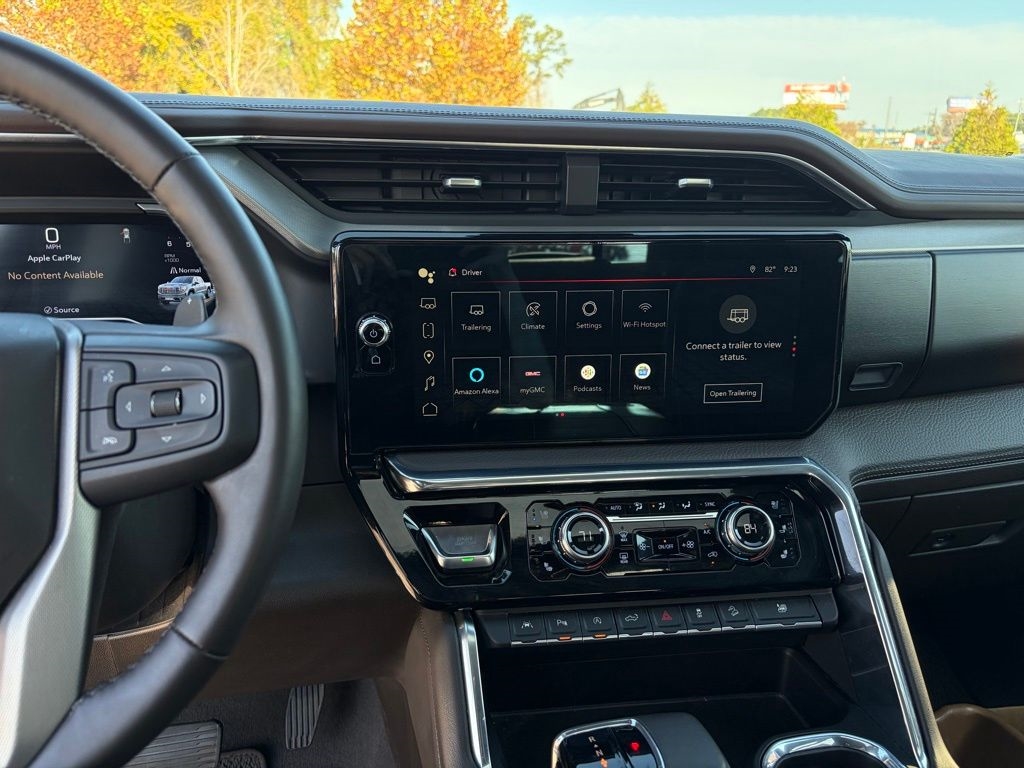 GMC Sierra 1500 Denali Crew Cab Short Box 4WD 2024