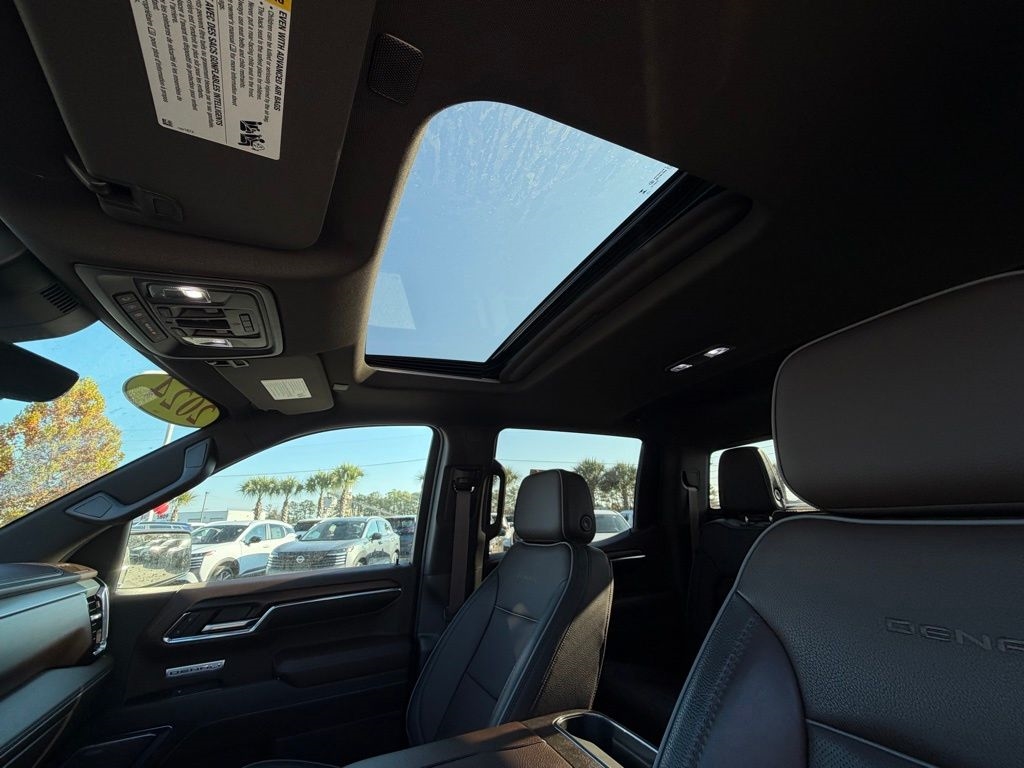 GMC Sierra 1500 Denali Crew Cab Short Box 4WD 2024