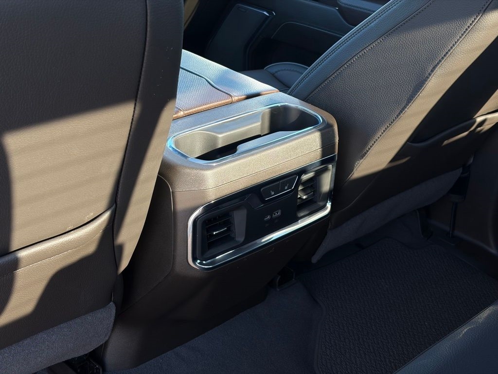 GMC Sierra 1500 Denali Crew Cab Short Box 4WD 2024