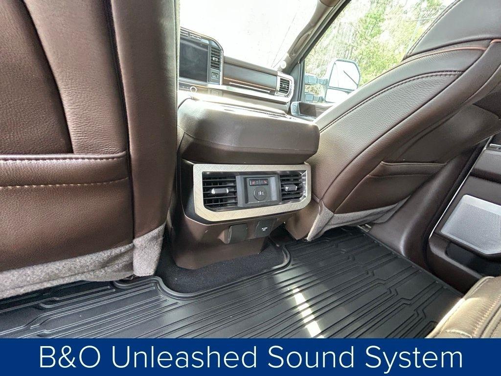 Ford F-350 SD King Ranch Crew Cab Long Bed 4WD 2024