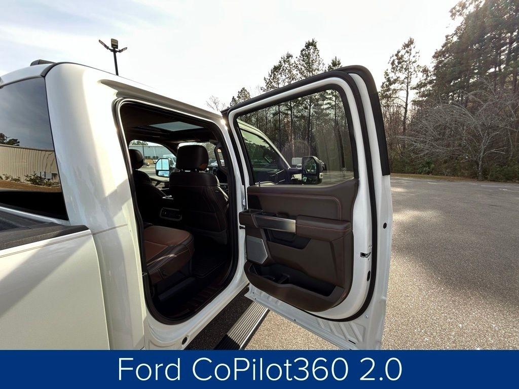 Ford F-350 SD King Ranch Crew Cab Long Bed 4WD 2024