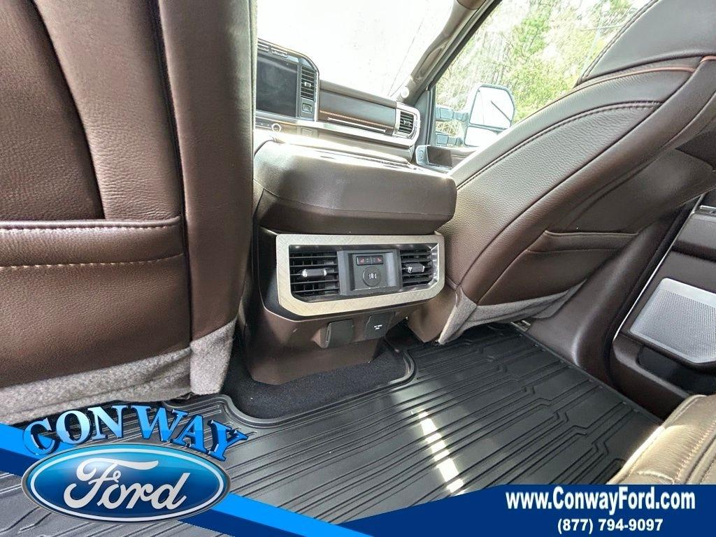 Ford F-350 SD King Ranch Crew Cab Long Bed 4WD 2024