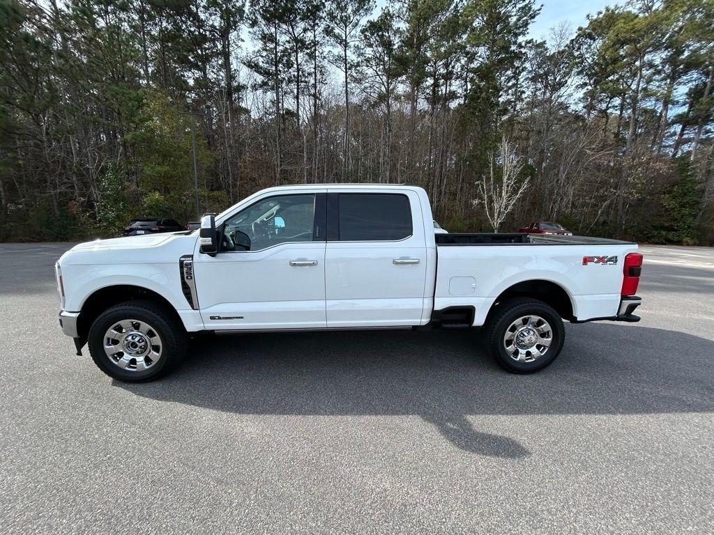 Ford F-350 SD King Ranch Crew Cab Long Bed 4WD 2024