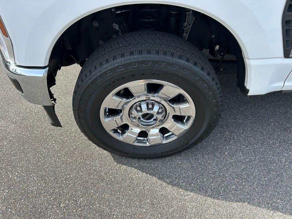 Ford F-350 SD King Ranch Crew Cab Long Bed 4WD 2024