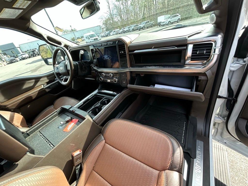 Ford F-350 SD King Ranch Crew Cab Long Bed 4WD 2024