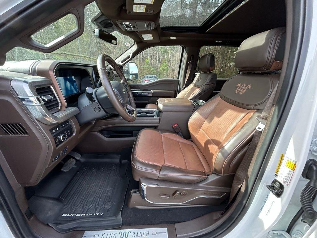 Ford F-350 SD King Ranch Crew Cab Long Bed 4WD 2024