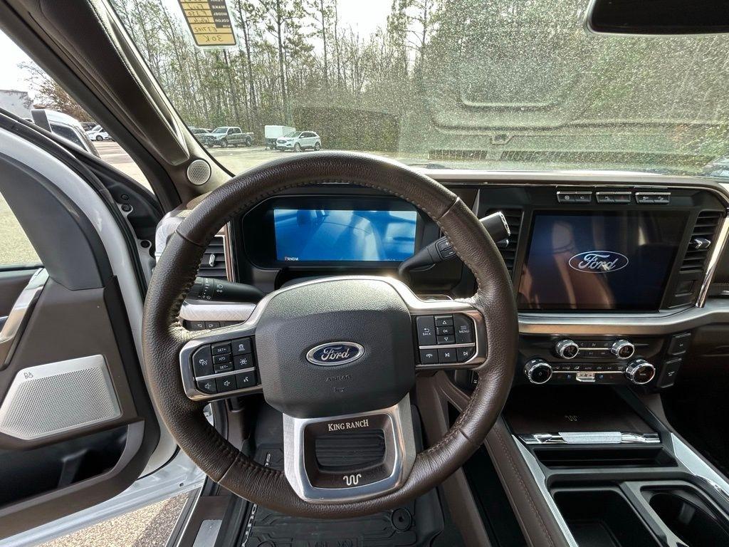 Ford F-350 SD King Ranch Crew Cab Long Bed 4WD 2024
