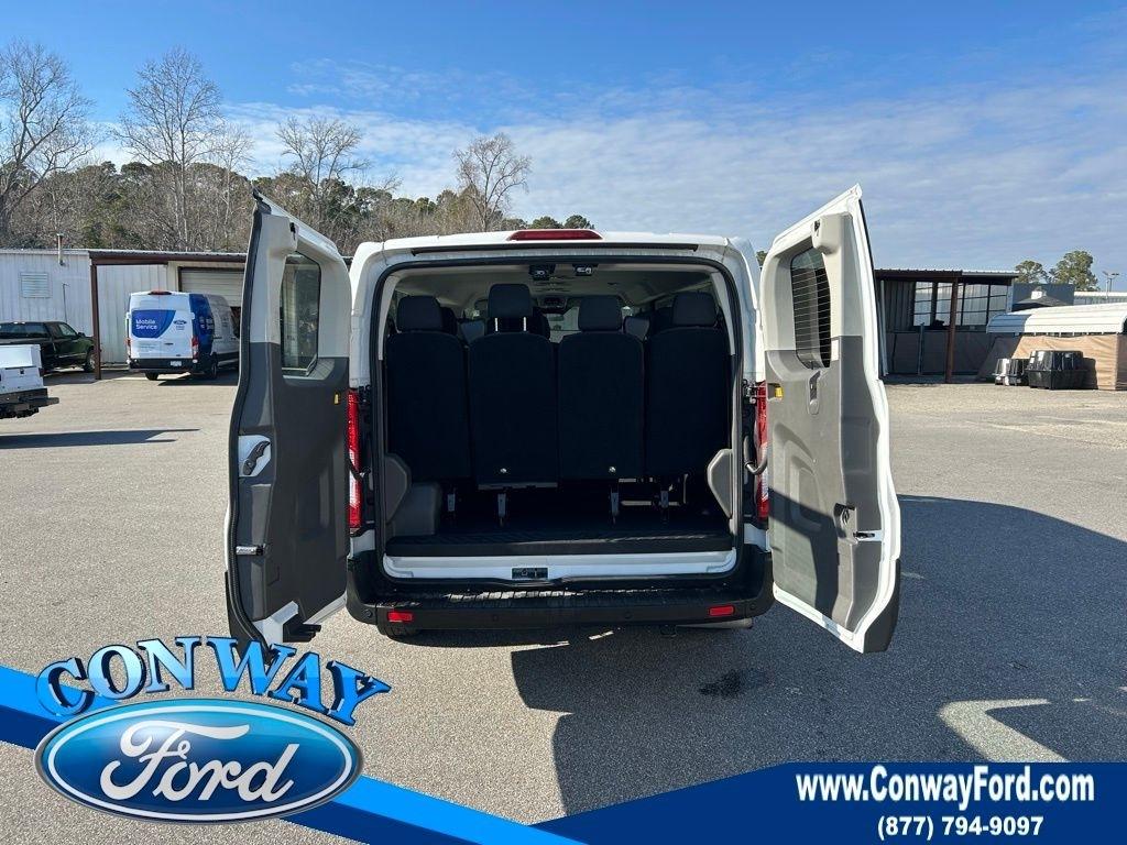 Ford Transit 350 Wagon Low Roof XL w/Sliding Pass. 148-in. WB 2023