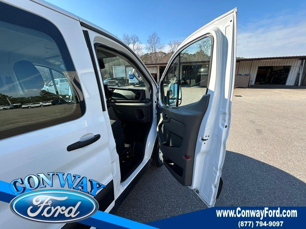 Ford Transit 350 Wagon Low Roof XL w/Sliding Pass. 148-in. WB 2023
