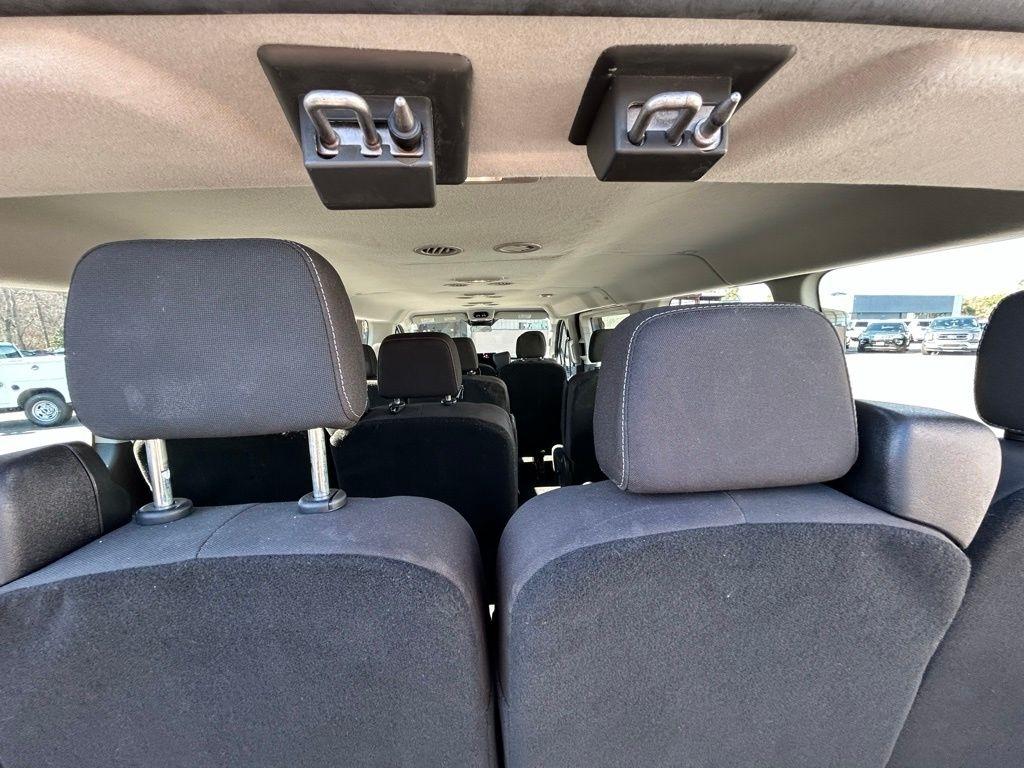 Ford Transit 350 Wagon Low Roof XL w/Sliding Pass. 148-in. WB 2023