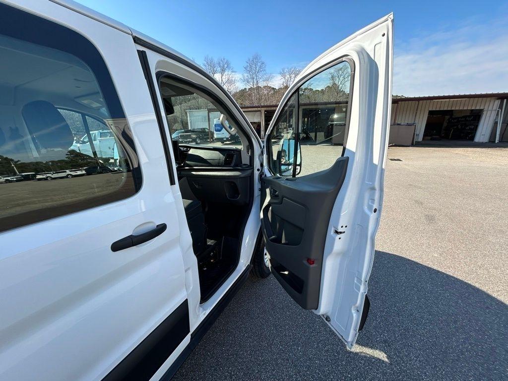 Ford Transit 350 Wagon Low Roof XL w/Sliding Pass. 148-in. WB 2023