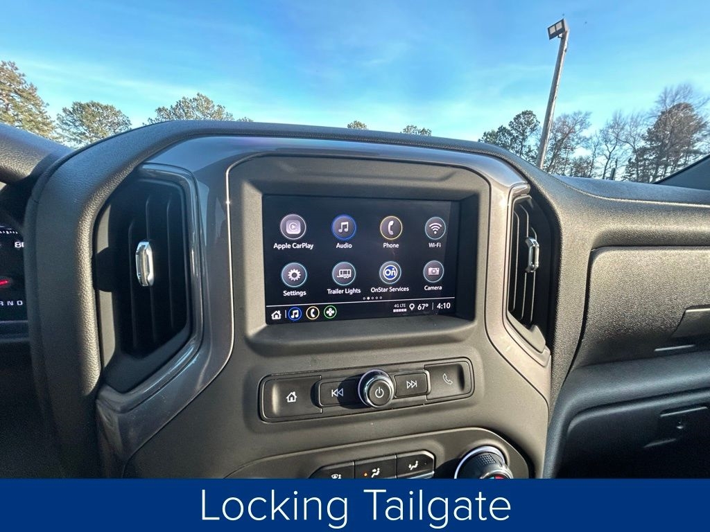 Chevrolet Silverado 2500HD Custom Crew Cab Short Box 4WD 2024