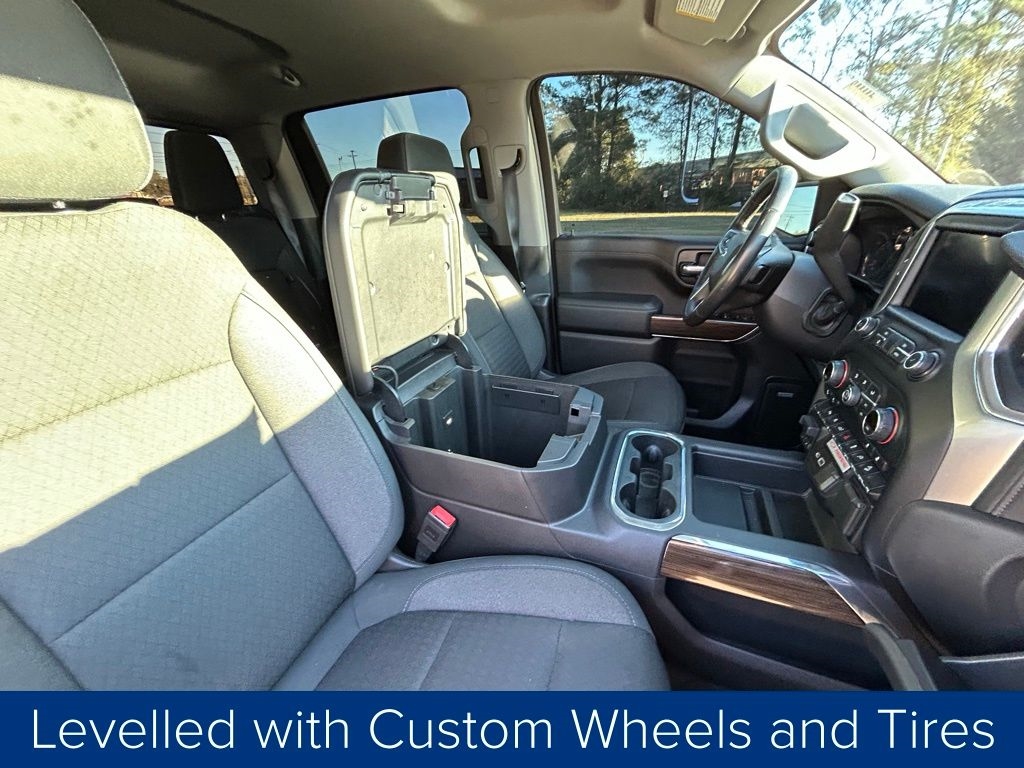 Chevrolet Silverado 1500 RST Crew Cab Long Box 4WD 2020