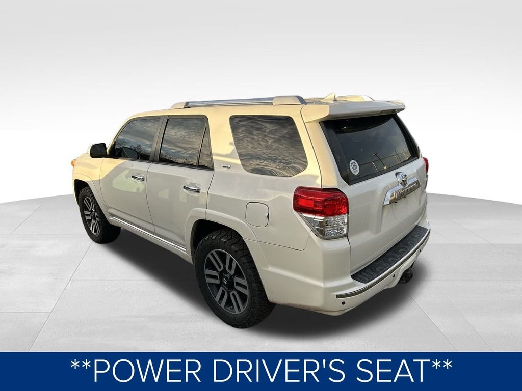 Toyota 4Runner SR5 2WD 2013