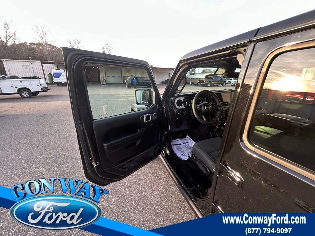 Jeep Wrangler 4xe Sport S 2024