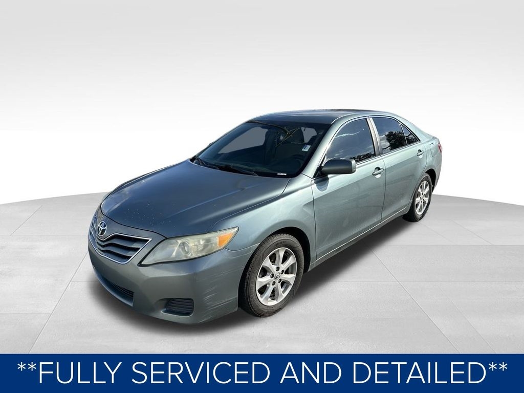 Toyota Camry Base 6-Spd AT 2011