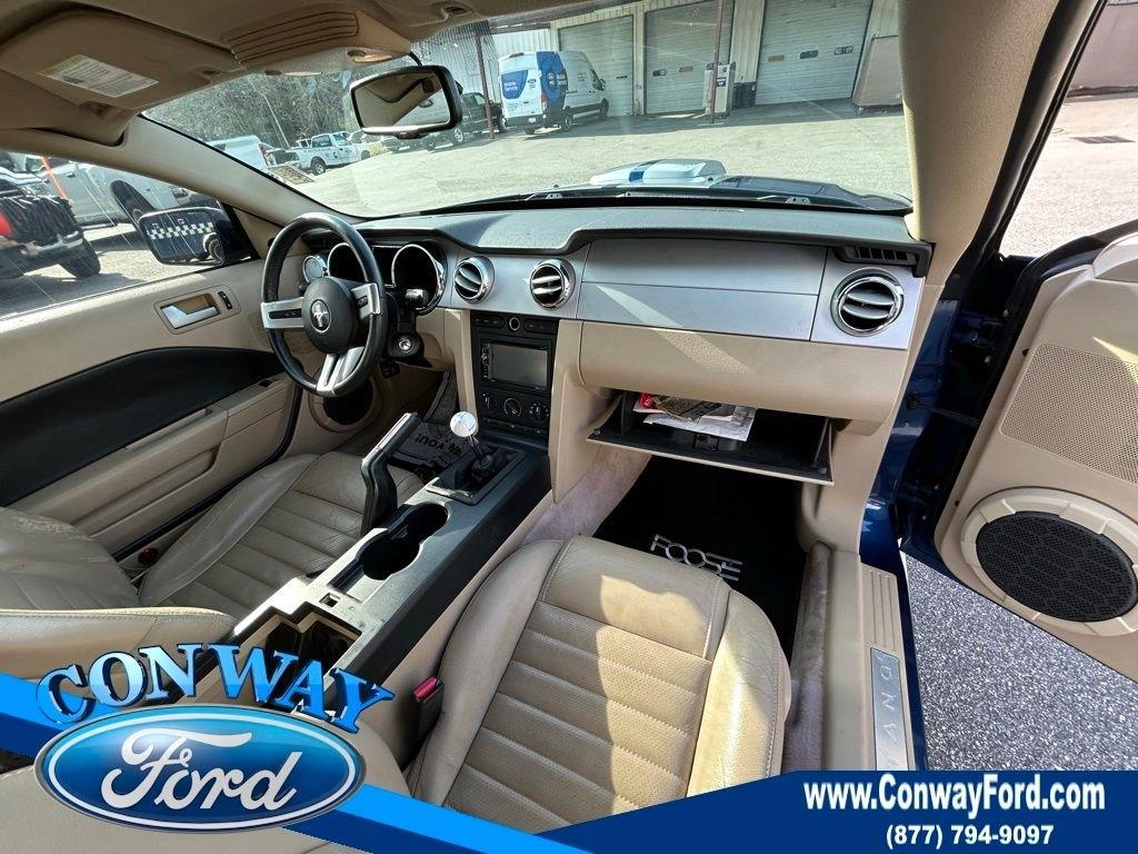 Ford Mustang GT Deluxe Coupe 2007