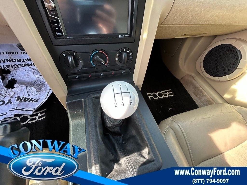 Ford Mustang GT Deluxe Coupe 2007