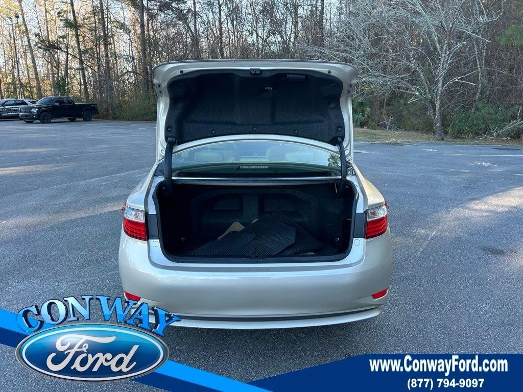 Lexus ES 300h Sedan 2014