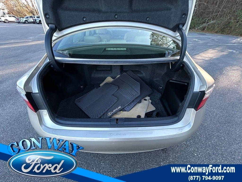 Lexus ES 300h Sedan 2014