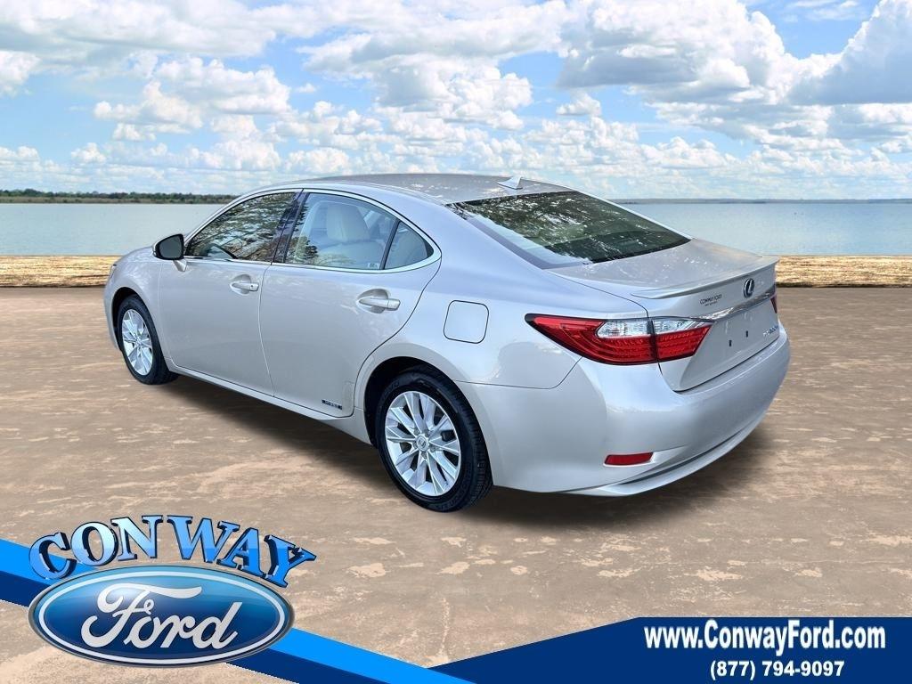 Lexus ES 300h Sedan 2014
