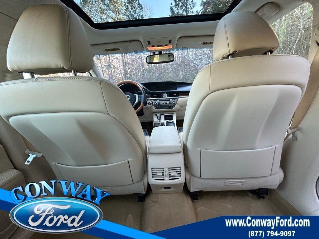 Lexus ES 300h Sedan 2014