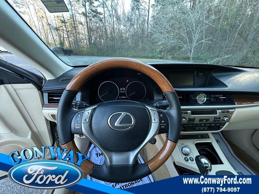 Lexus ES 300h Sedan 2014