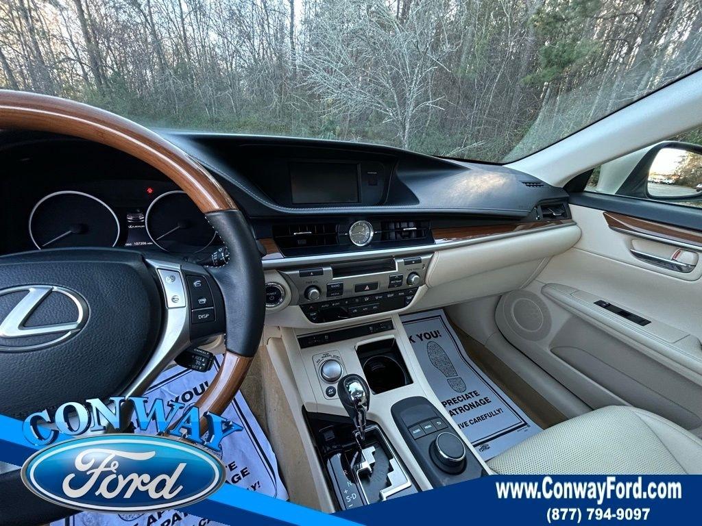 Lexus ES 300h Sedan 2014