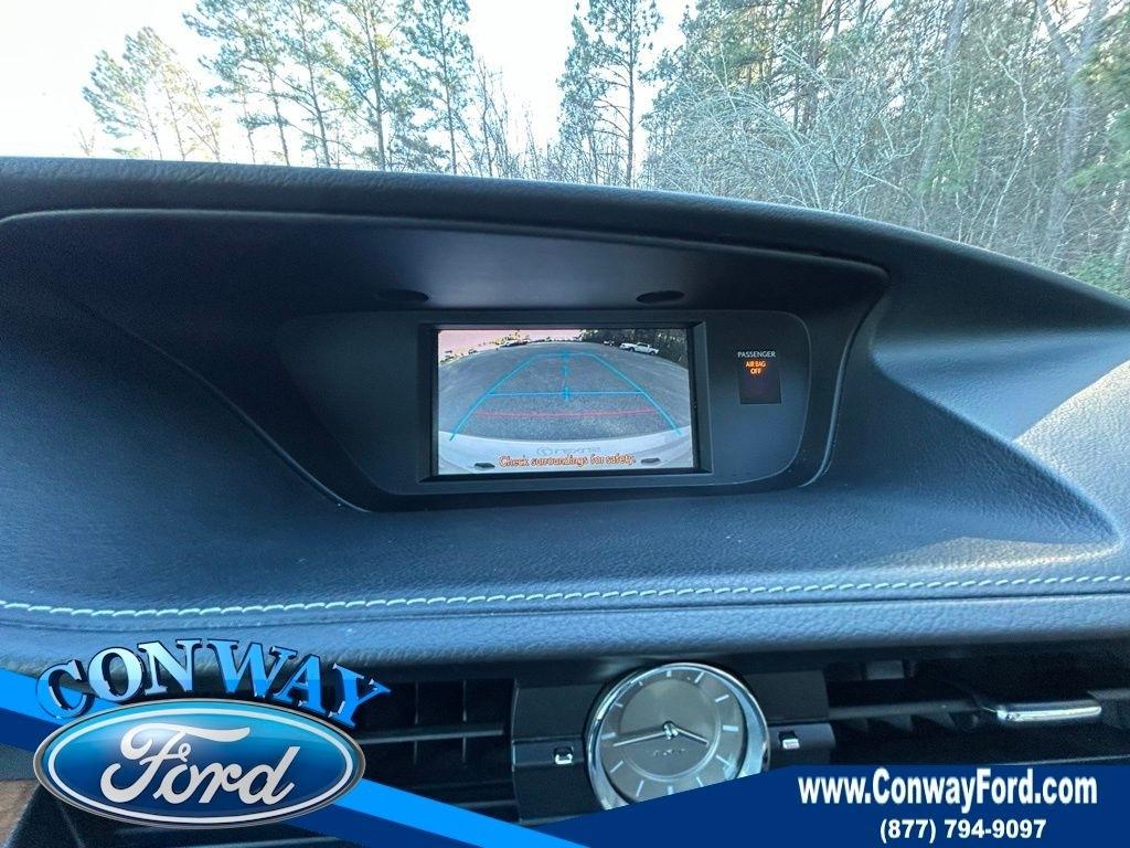 Lexus ES 300h Sedan 2014