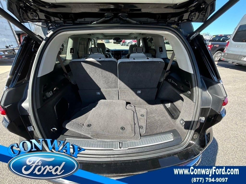 Jeep Grand Cherokee Overland 2WD 2021