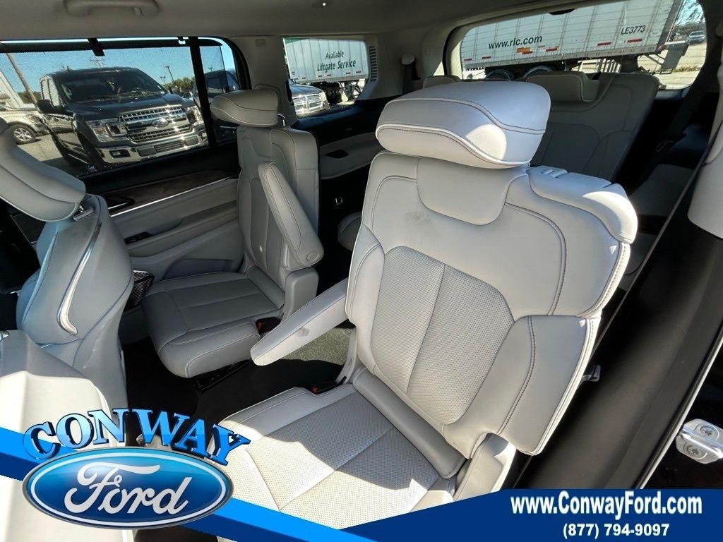 Jeep Grand Cherokee Overland 2WD 2021