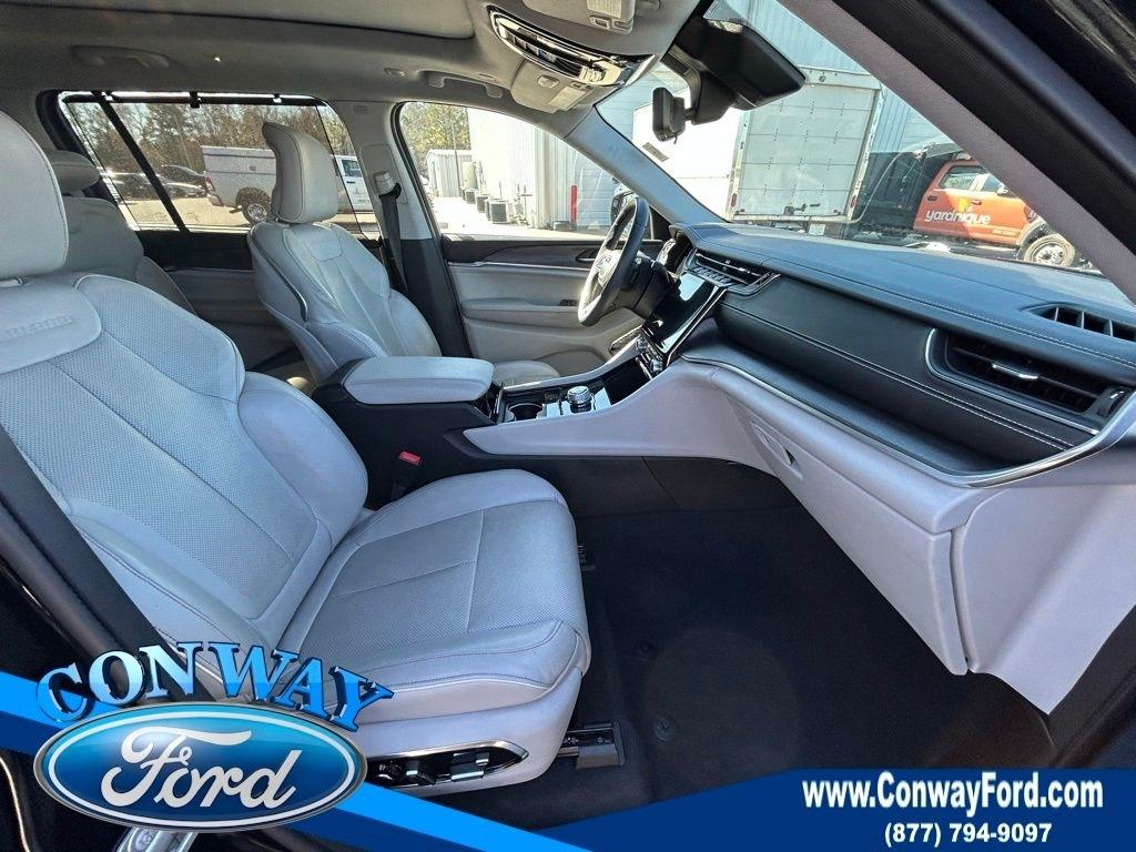 Jeep Grand Cherokee Overland 2WD 2021