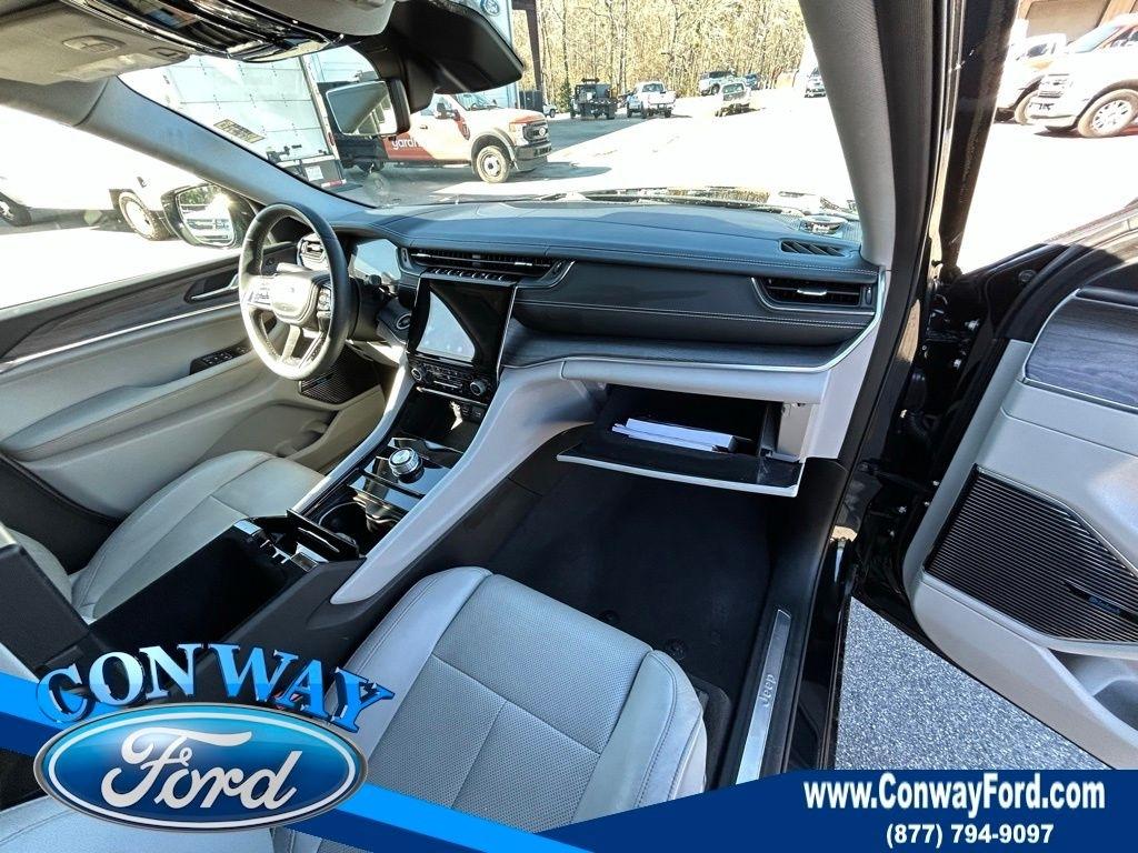 Jeep Grand Cherokee Overland 2WD 2021