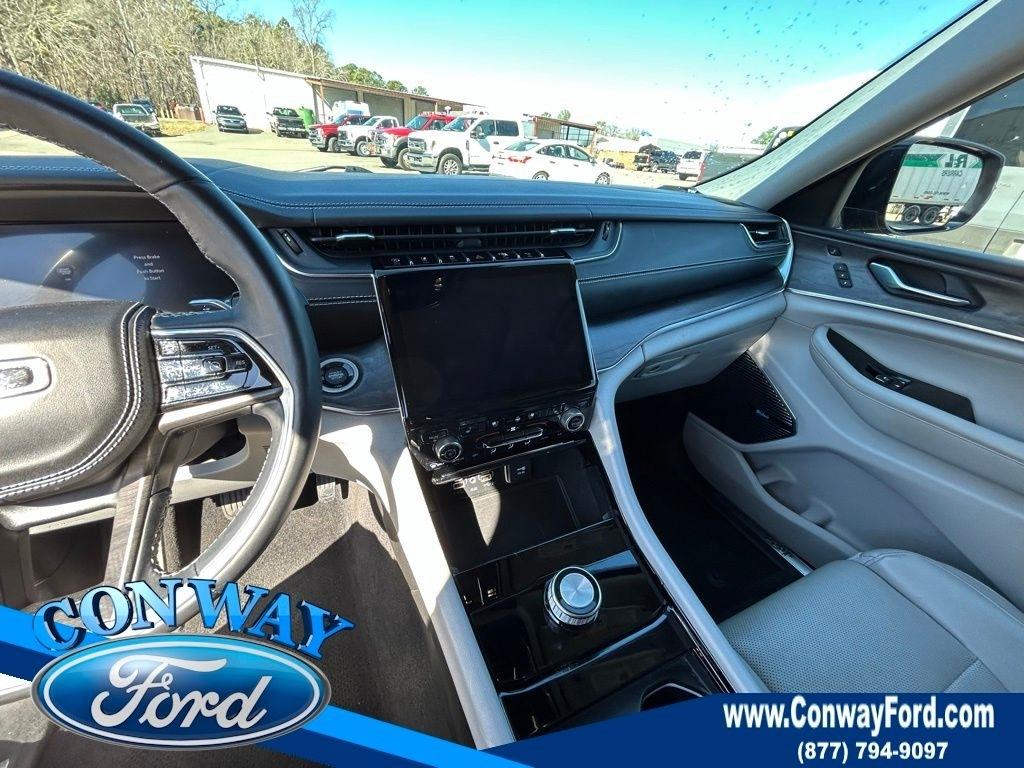 Jeep Grand Cherokee Overland 2WD 2021