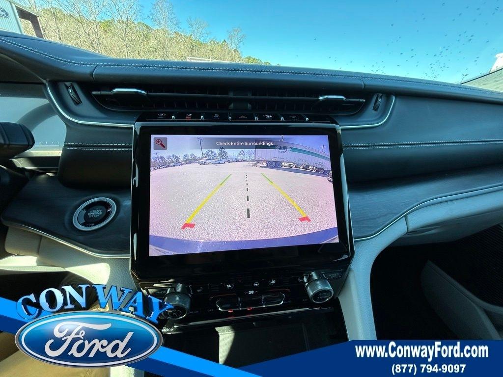 Jeep Grand Cherokee Overland 2WD 2021