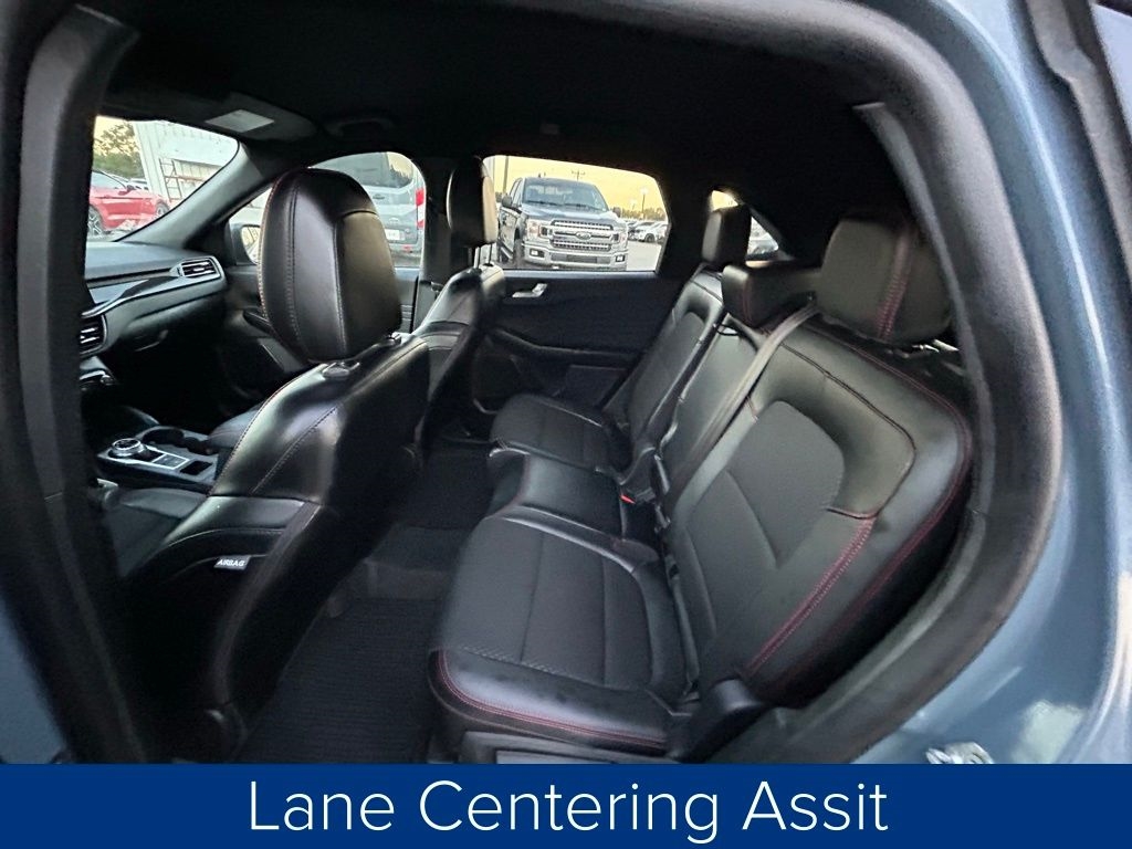 Ford Escape ST-Line Hybrid 2025