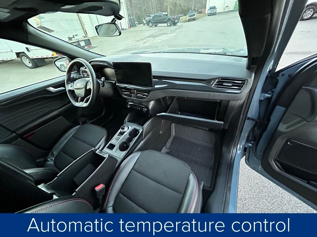 Ford Escape ST-Line Hybrid 2025