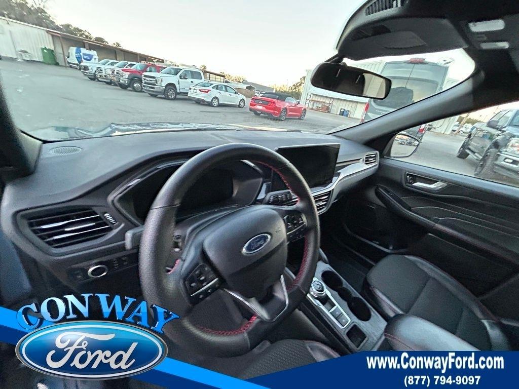 Ford Escape ST-Line Hybrid 2025