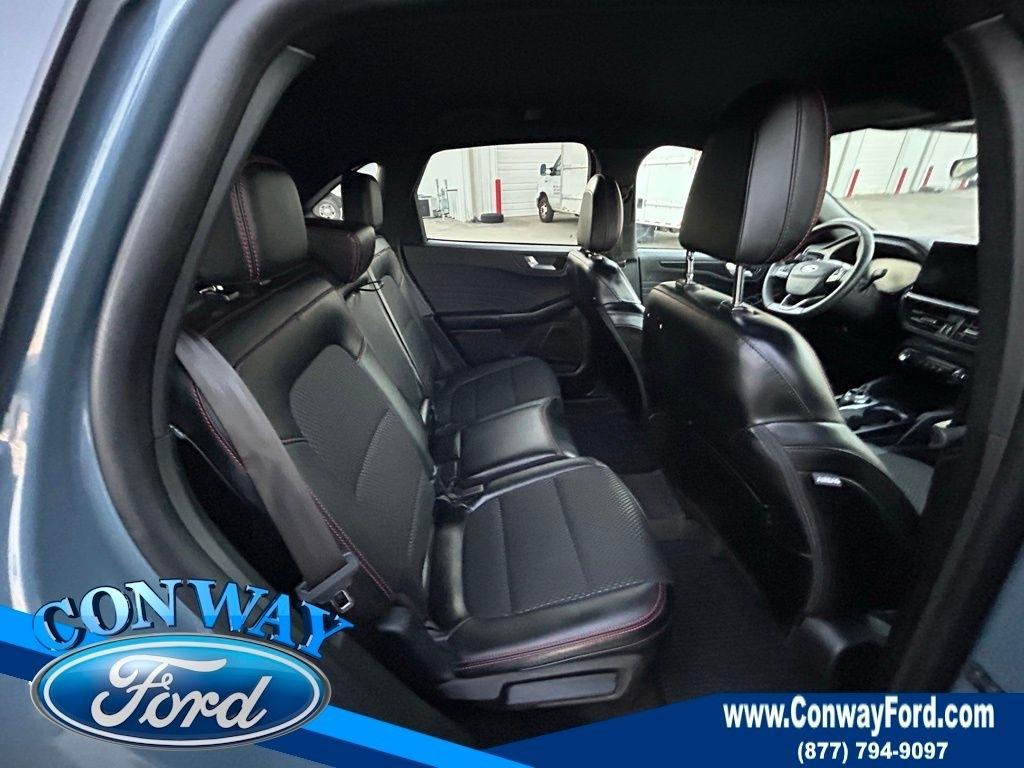 Ford Escape ST-Line Hybrid 2025